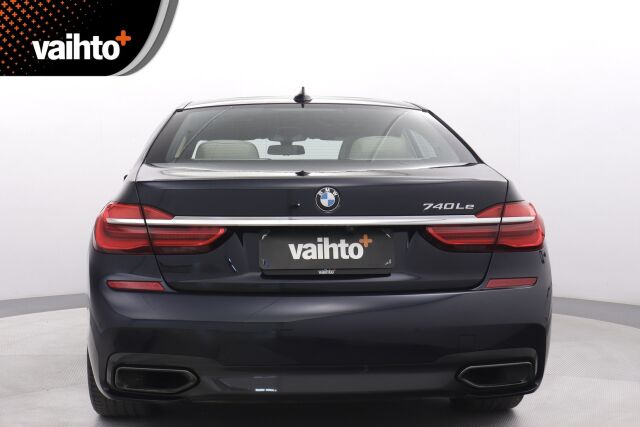 BMW 740 2016 G12 Sedan 740Le iPerformance A xDrive Business Exclusive / M Sport / Comfort istuimet edessä ja takana / Panorama / HUD / ACC /