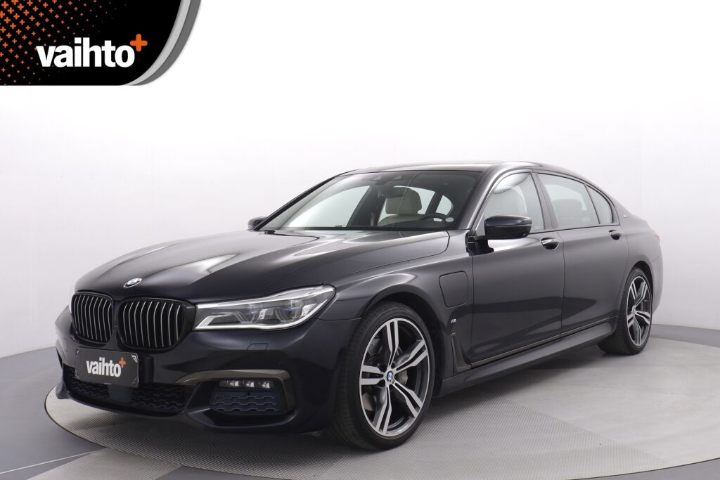 BMW 740 2016 G12 Sedan 740Le iPerformance A xDrive Business Exclusive / M Sport / Comfort istuimet edessä ja takana / Panorama / HUD / ACC /
