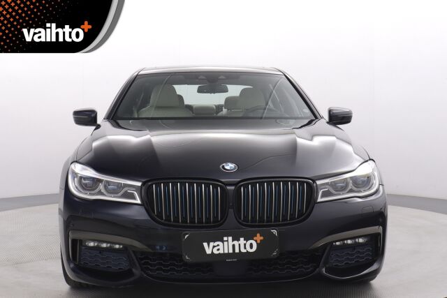 BMW 740 2016 G12 Sedan 740Le iPerformance A xDrive Business Exclusive / M Sport / Comfort istuimet edessä ja takana / Panorama / HUD / ACC /