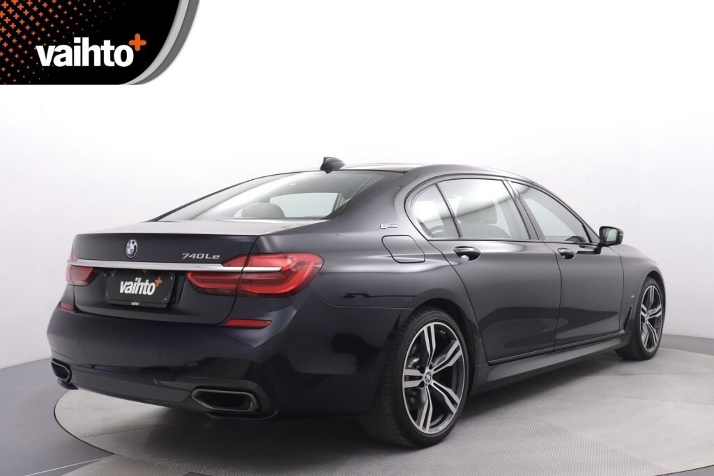 BMW 740 2016 G12 Sedan 740Le iPerformance A xDrive Business Exclusive / M Sport / Comfort istuimet edessä ja takana / Panorama / HUD / ACC /
