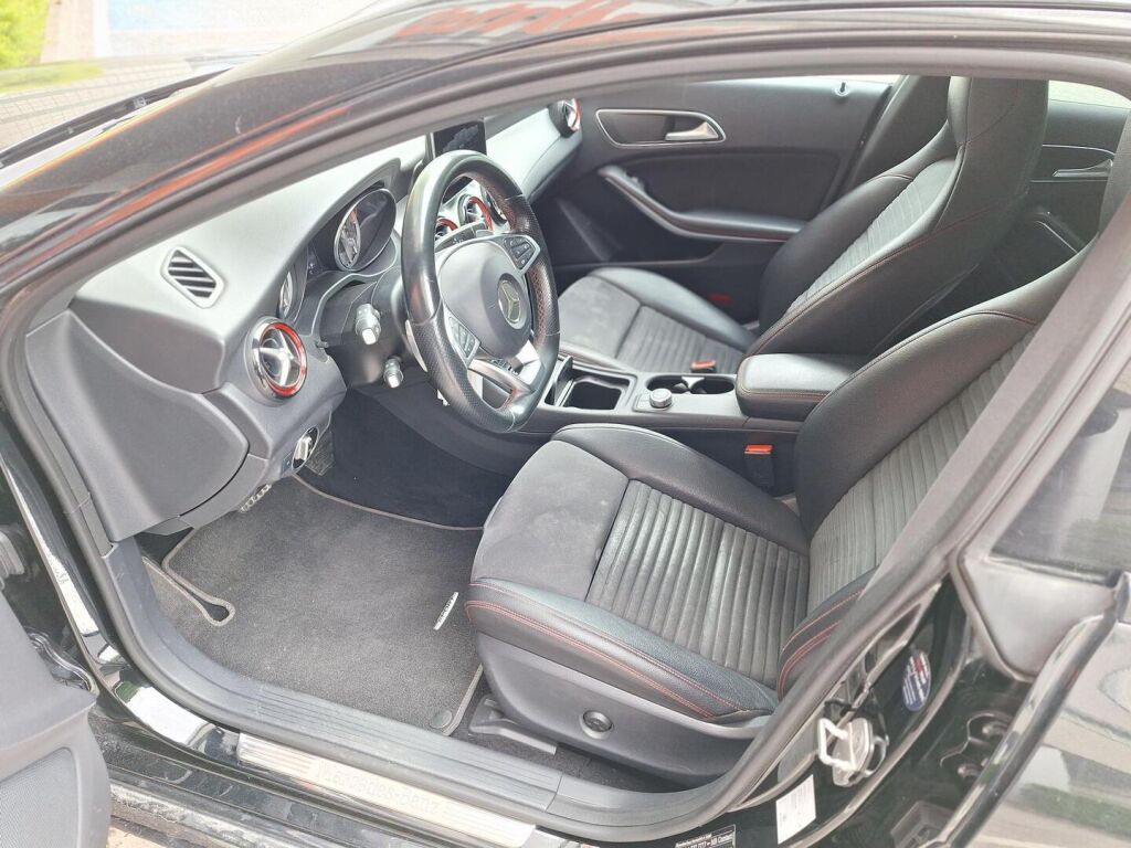 Mercedes-Benz CLA 2016 250 A  AMG Sport / Panoraama / Night Paketti / Navi /