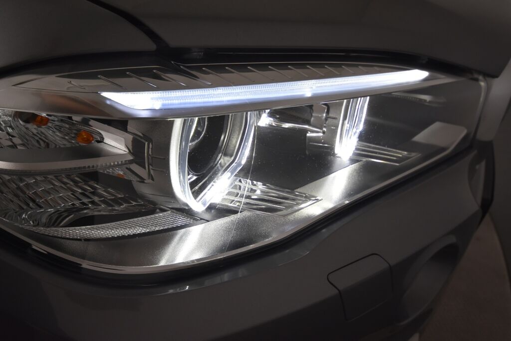 BMW X5 2017 F15 xDrive40e A / Pro navi / Kamera / Koukku / Panoraama / Ratinlämmitin / Harman&Kardon / Hyvin huollettu