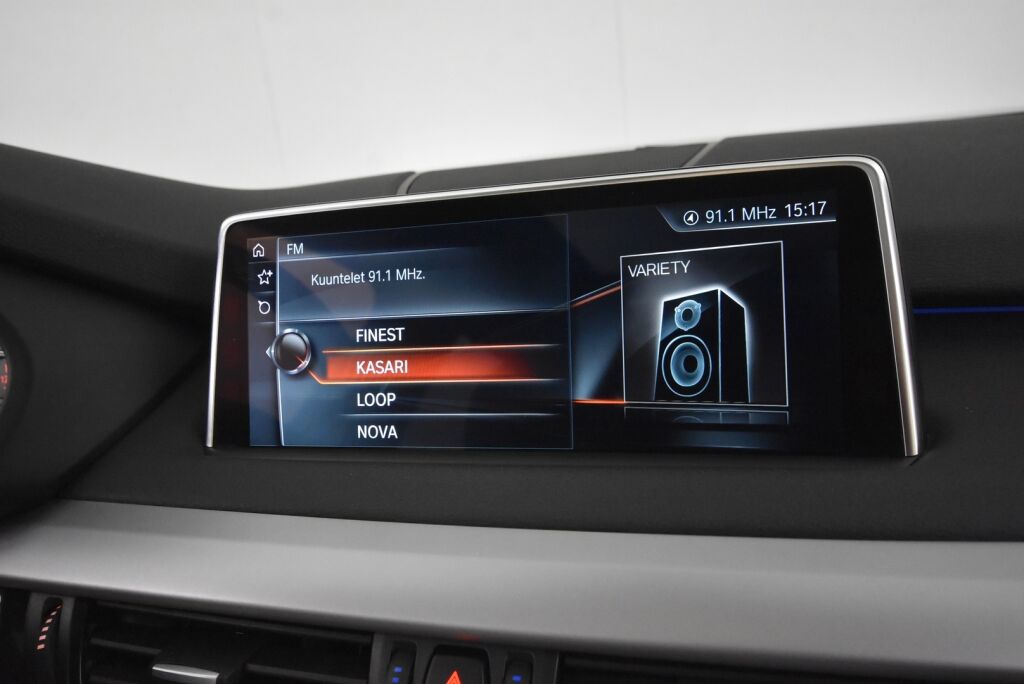 BMW X5 2017 F15 xDrive40e A / Pro navi / Kamera / Koukku / Panoraama / Ratinlämmitin / Harman&Kardon / Hyvin huollettu