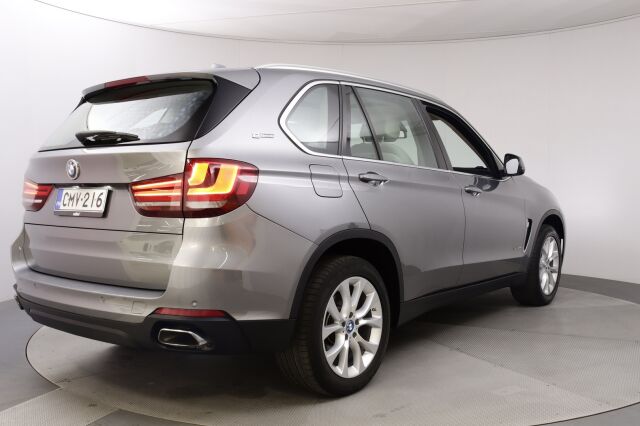 BMW X5 2017 F15 xDrive40e A / Pro navi / Kamera / Koukku / Panoraama / Ratinlämmitin / Harman&Kardon / Hyvin huollettu