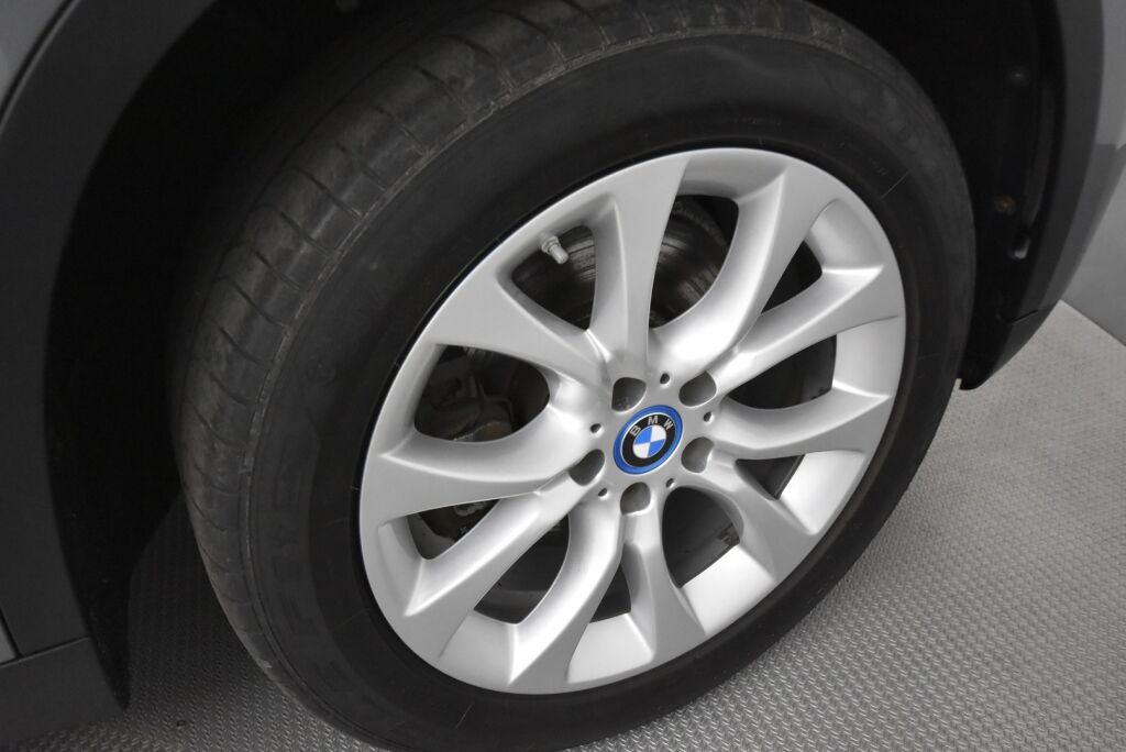 BMW X5 2017 F15 xDrive40e A / Pro navi / Kamera / Koukku / Panoraama / Ratinlämmitin / Harman&Kardon / Hyvin huollettu
