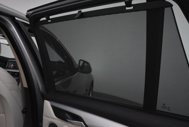 BMW X5 2017 F15 xDrive40e A / Pro navi / Kamera / Koukku / Panoraama / Ratinlämmitin / Harman&Kardon / Hyvin huollettu