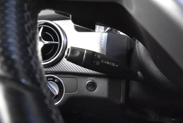 Mercedes-Benz GLK 2013 220 CDI BE 4Matic A Premium Business / Webasto / Navi / Koukku / ILS / AMG ulko-paketti