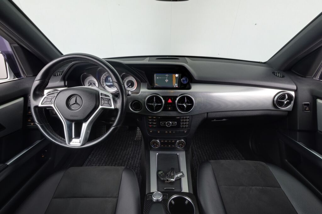 Mercedes-Benz GLK 2013 220 CDI BE 4Matic A Premium Business / Webasto / Navi / Koukku / ILS / AMG ulko-paketti