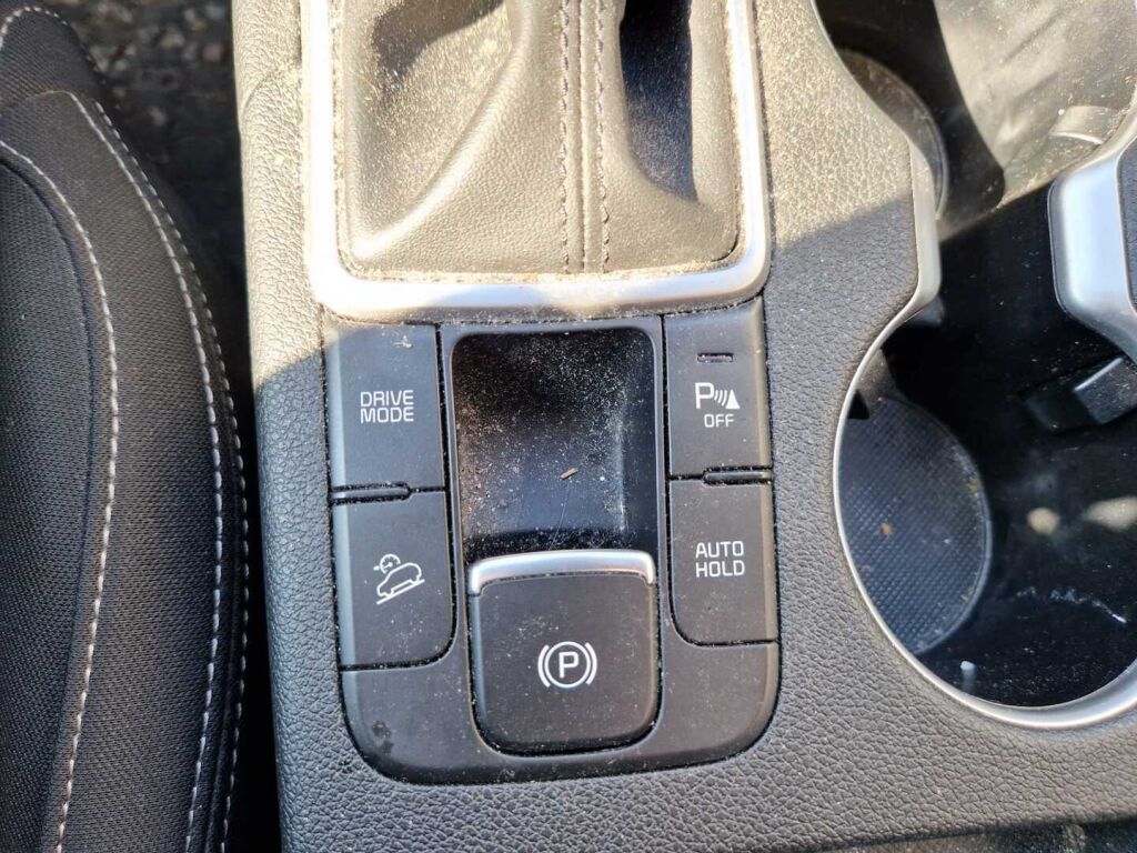 Kia Sportage 2019 1,6 T-GDI ISG Urban Active DCT A/T EcoDynamics / Kamera / Koukku / Lohkolämmtin / 1 omistaja / Juuri huollettu