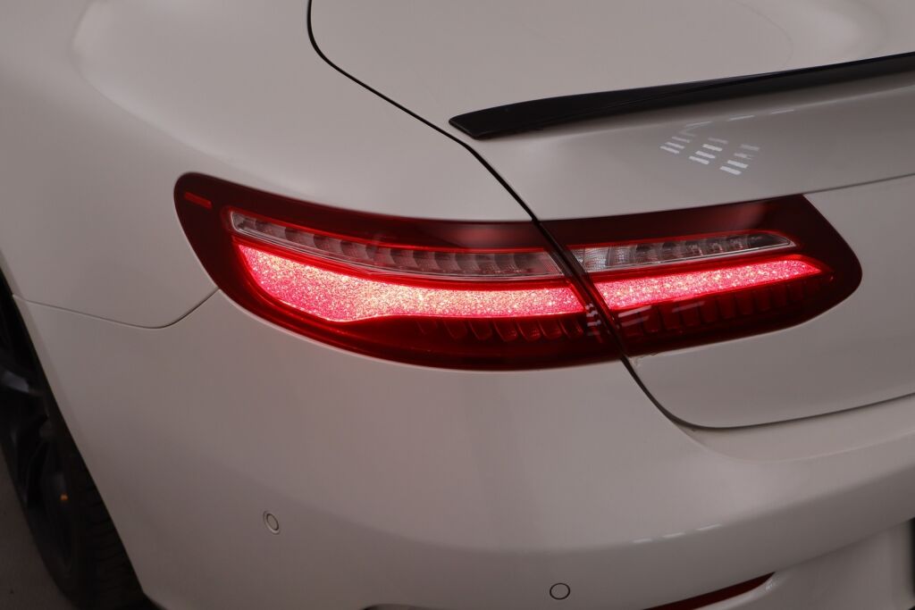 Mercedes-Benz E 2017 220 d A Coupé Business AMG / Navi / HUD / P.kamera / Nahat / Ilmast.istuimet / - RAHOITUS TÄHÄN AUTOON VAIN 3.99% - 