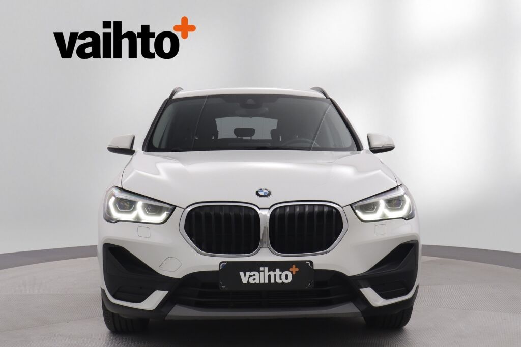 BMW X1 2020 F48 xDrive18d A Business / HUD / Navi Plus / Vetokoukku