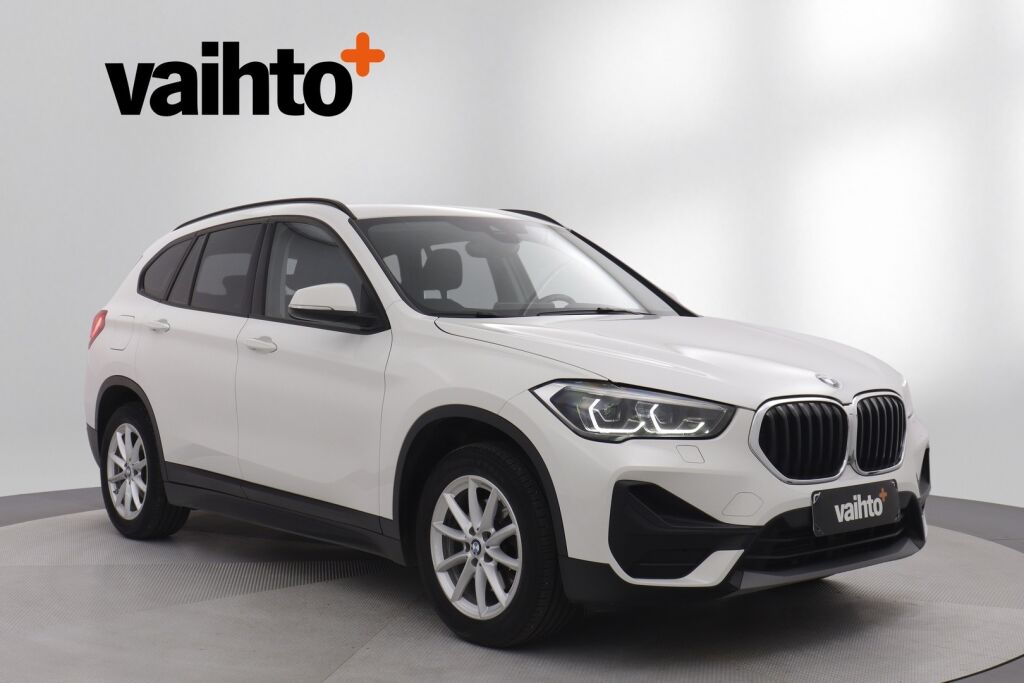 BMW X1 2020 F48 xDrive18d A Business / HUD / Navi Plus / Vetokoukku