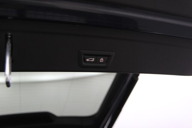 BMW X6 2019 G06 xDrive 30d M Sport / Huippu varusteet / Varusteita 57t€:lla ks. tarkka listaus /