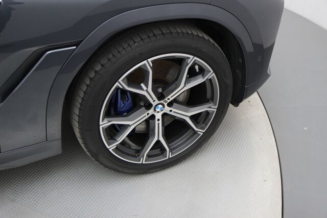 BMW X6 2019 G06 xDrive 30d M Sport / Huippu varusteet / Varusteita 57t€:lla ks. tarkka listaus /