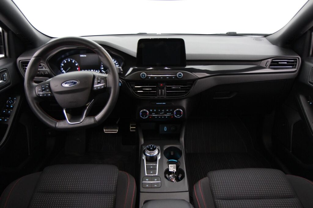 Ford Focus 2020 1,0 EcoBoost 125hv A8 ST-Line 5-ovinen / Webasto /  Lämmitettävä tuulilasi / Juuri huollettu / - RAHOITUS TÄHÄN AUTOON VAIN 3.99% - 