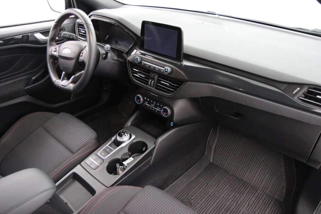 Ford Focus 2020 1,0 EcoBoost 125hv A8 ST-Line 5-ovinen / Webasto /  Lämmitettävä tuulilasi / Juuri huollettu / - RAHOITUS TÄHÄN AUTOON VAIN 3.99% - 