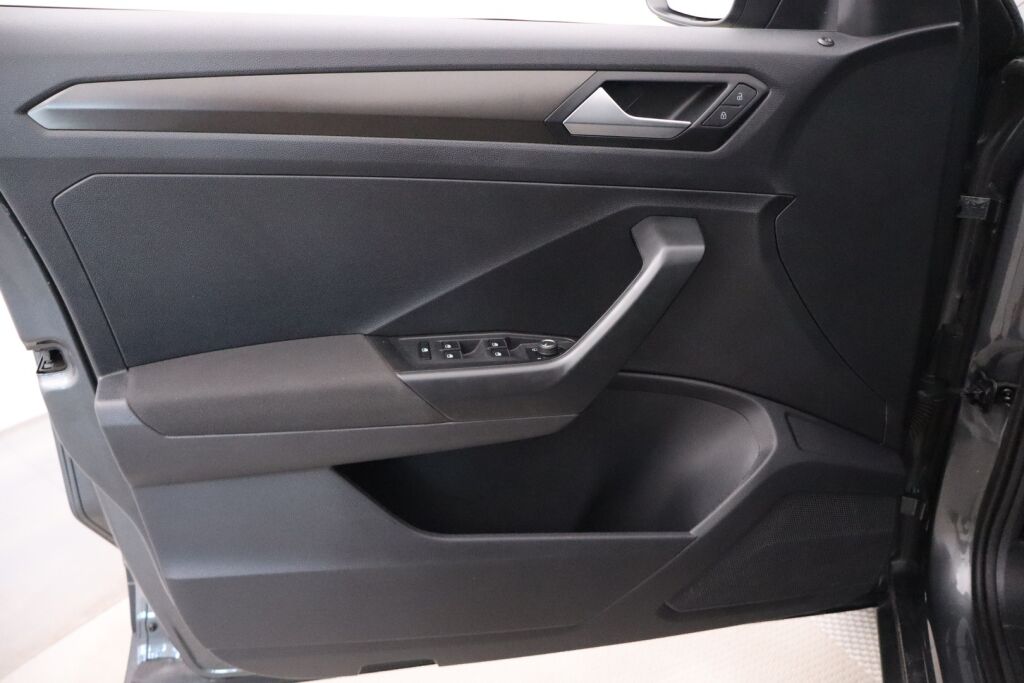 Volkswagen T-Roc 2020 Style Limited 1,5 TSI EVO 110 kW DSG-automaatti / ACC / Apple Car Play / Webasto / LEDit /