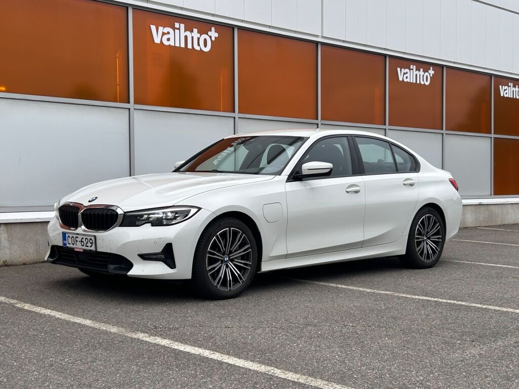 BMW 330 2020 G20 Sedan 330e A Charged Edition Sport / ACC / HiFi / M ratti