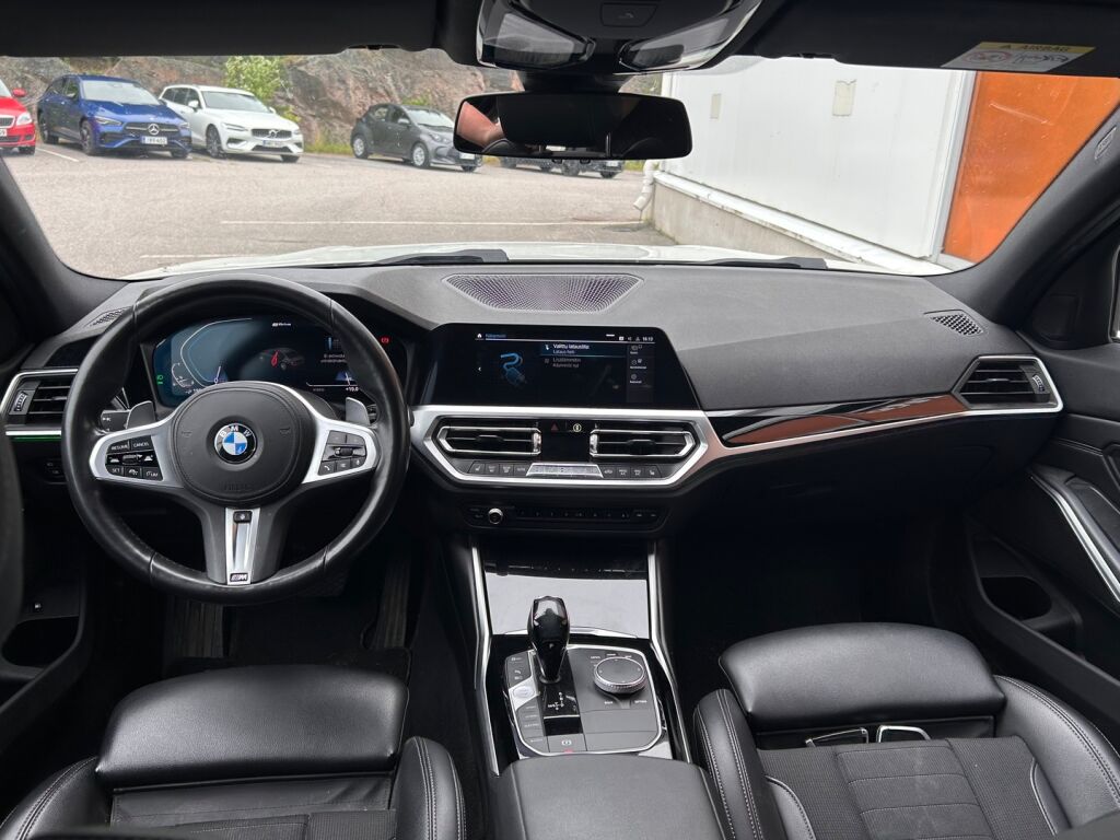BMW 330 2020 G20 Sedan 330e A Charged Edition Sport / ACC / HiFi / M ratti