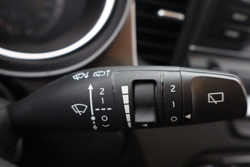 Kia XCeed 2020 1,0 T-GDI ISG 120hv LX / Tehdastakuu / Suomi-auto / Tutka / Vakkari /