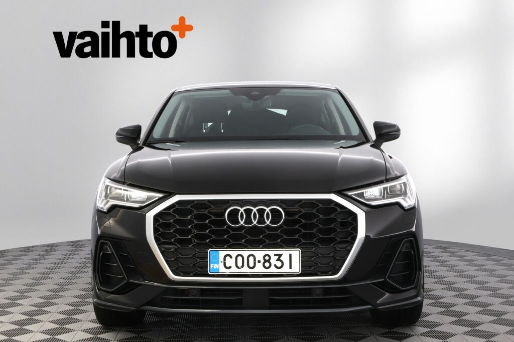 Audi Q3 2020 Sportback Business 35 TFSI 110kW MHEV S tronic / Kamera / Koukku / Webasto / Urheiluistuimet / Acc / Digimittari