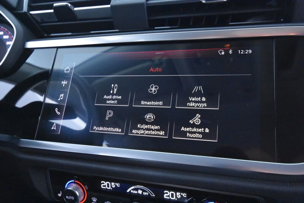 Audi Q3 2020 Sportback Business 35 TFSI 110kW MHEV S tronic / Kamera / Koukku / Webasto / Urheiluistuimet / Acc / Digimittari
