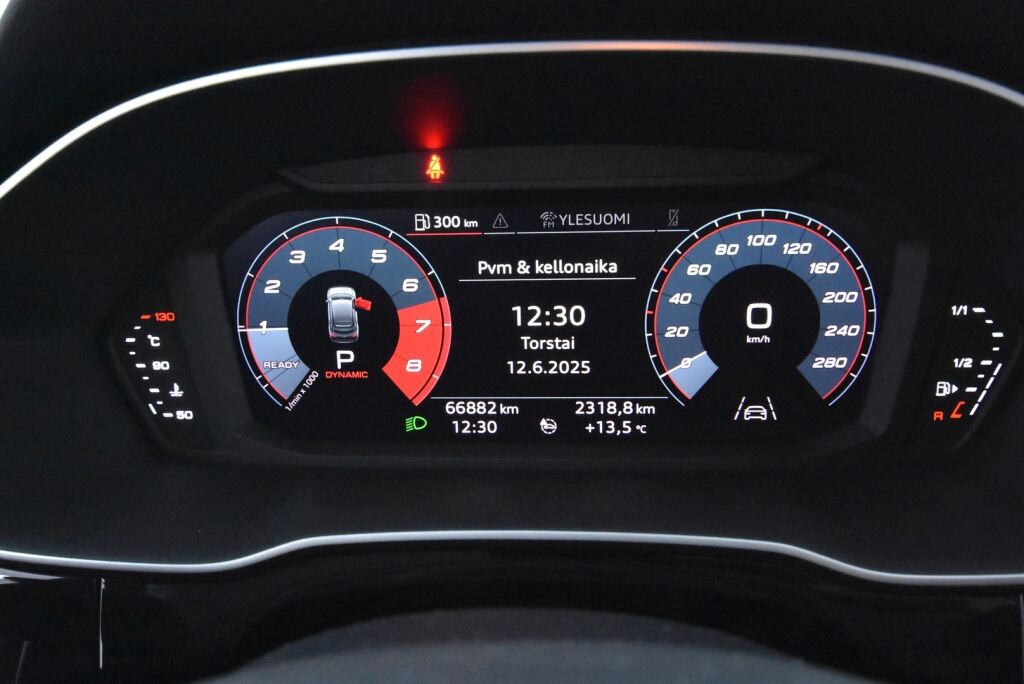 Audi Q3 2020 Sportback Business 35 TFSI 110kW MHEV S tronic / Kamera / Koukku / Webasto / Urheiluistuimet / Acc / Digimittari