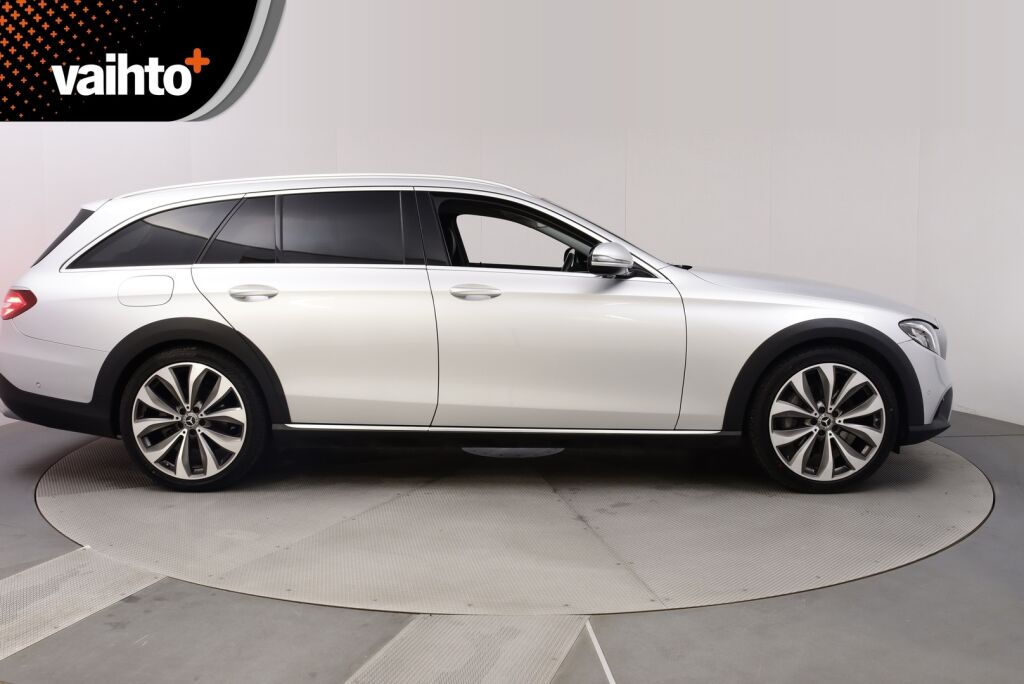 Mercedes-Benz E 2017 220 d 4Matic T A All-Terrain / Navi / Webasto / Koukku / Ilma-alusta / High Perf LED