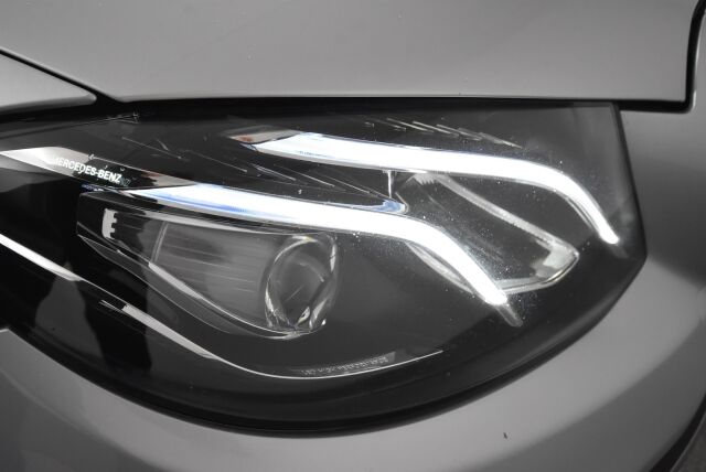 Mercedes-Benz E 2017 220 d 4Matic T A All-Terrain / Navi / Webasto / Koukku / Ilma-alusta / High Perf LED