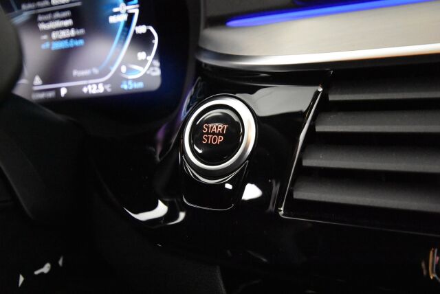 BMW 530 2020 G30 Sedan 530e xDrive A Charged Edition M Sport / Harman Kardon / Navigointi / Isommalla akulla / LED-ajovalot