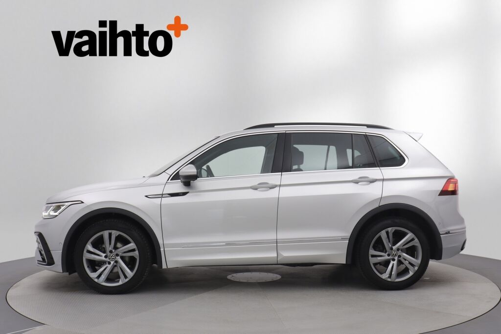 Volkswagen Tiguan 2021 R-Line 1,5 TSI 110 kW DSG-automaatti / ACC / Webasto /  Tutkat / Huoltokirja /