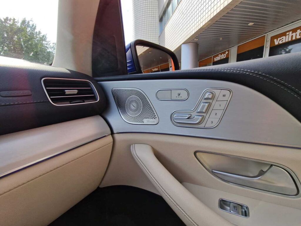 Mercedes-Benz GLE 2021 350 de 4MATIC EQ Power / AMG sisä- ja ulko / Distronic + / Burmester / HUD / Koukku / Multibeam / 360 Kamera