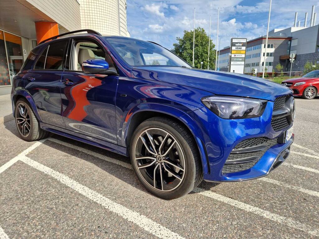 Mercedes-Benz GLE 2021 350 de 4MATIC EQ Power / AMG sisä- ja ulko / Distronic + / Burmester / HUD / Koukku / Multibeam / 360 Kamera
