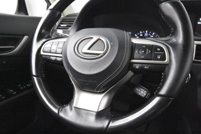 Lexus GS 2016 300h Hybrid A Premier / Huippuvarusteet / Adapt. vakkari / Mark & Levinson / HUD / 18-suuntaset penkit