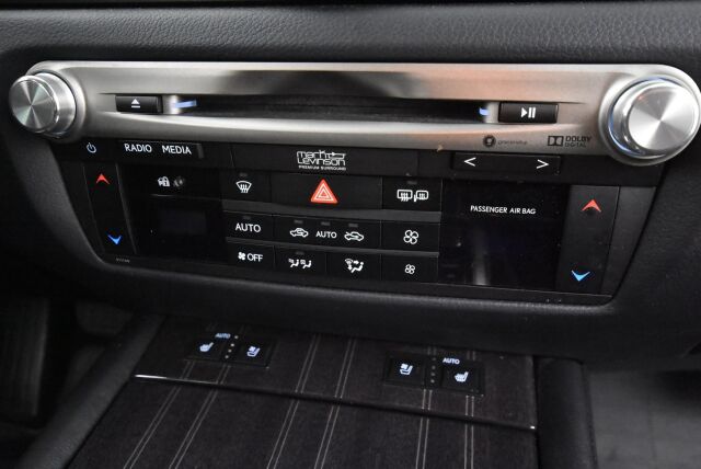 Lexus GS 2016 300h Hybrid A Premier / Huippuvarusteet / Adapt. vakkari / Mark & Levinson / HUD / 18-suuntaset penkit