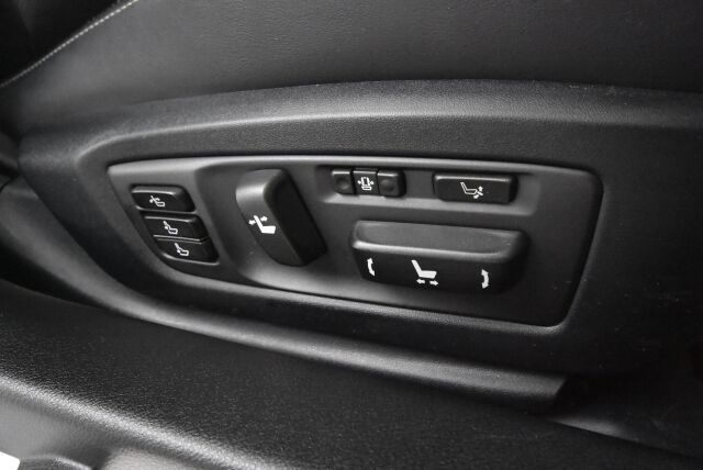 Lexus GS 2016 300h Hybrid A Premier / Huippuvarusteet / Adapt. vakkari / Mark & Levinson / HUD / 18-suuntaset penkit