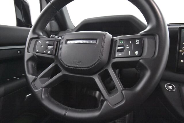Land Rover Defender 2023 110 P400e Plug-in Hybrid X-Dynamic SE 23MY / Meridian / 360 Kamera / 22" / Matrix Led / Webasto / Driver assist / Koukku
