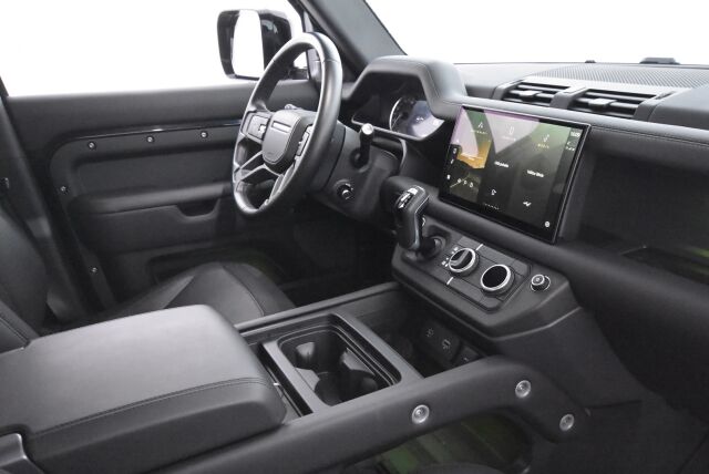 Land Rover Defender 2023 110 P400e Plug-in Hybrid X-Dynamic SE 23MY / Meridian / 360 Kamera / 22" / Matrix Led / Webasto / Driver assist / Koukku