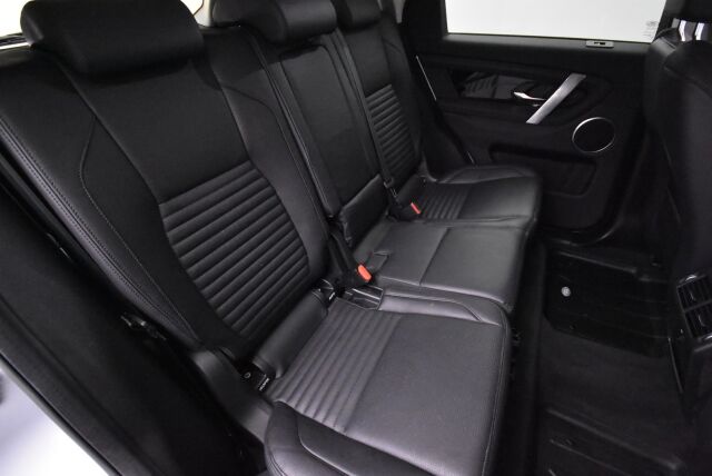 Land Rover Discovery Sport 2022 P300e Plug-in Hybrid AWD Auto S / ACC / Vetokoukku / 360 kamera / Nahkaverhoilu / Kaistavahti