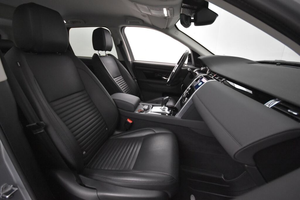 Land Rover Discovery Sport 2022 P300e Plug-in Hybrid AWD Auto S / ACC / Vetokoukku / 360 kamera / Nahkaverhoilu / Kaistavahti