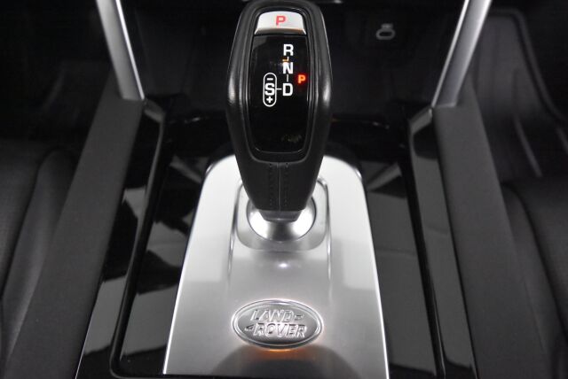 Land Rover Discovery Sport 2022 P300e Plug-in Hybrid AWD Auto S / ACC / Vetokoukku / 360 kamera / Nahkaverhoilu / Kaistavahti