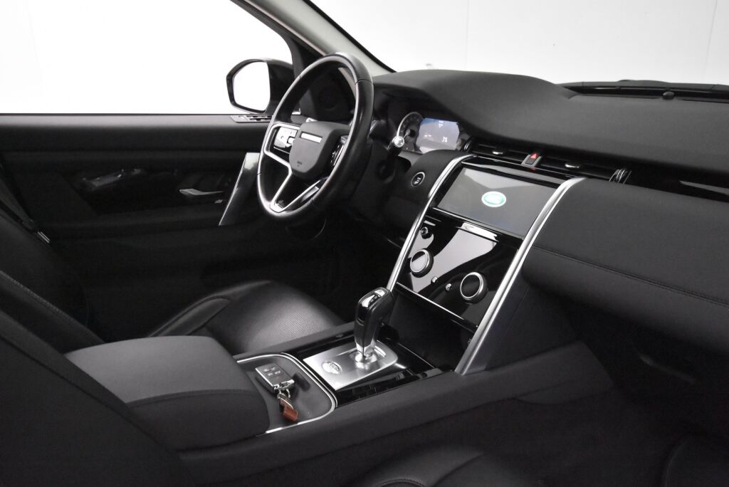 Land Rover Discovery Sport 2022 P300e Plug-in Hybrid AWD Auto S / ACC / Vetokoukku / 360 kamera / Nahkaverhoilu / Kaistavahti