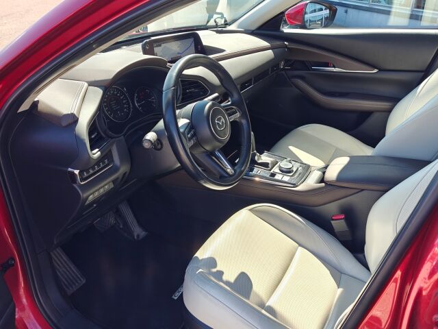 Mazda CX-30 2021 2,0 (186hv) M Hybrid Skyactiv-X Luxury AT White Leather / Suomiauto / 1.om / ACC / BLIS / HUD / 360° / Bose / Nahat