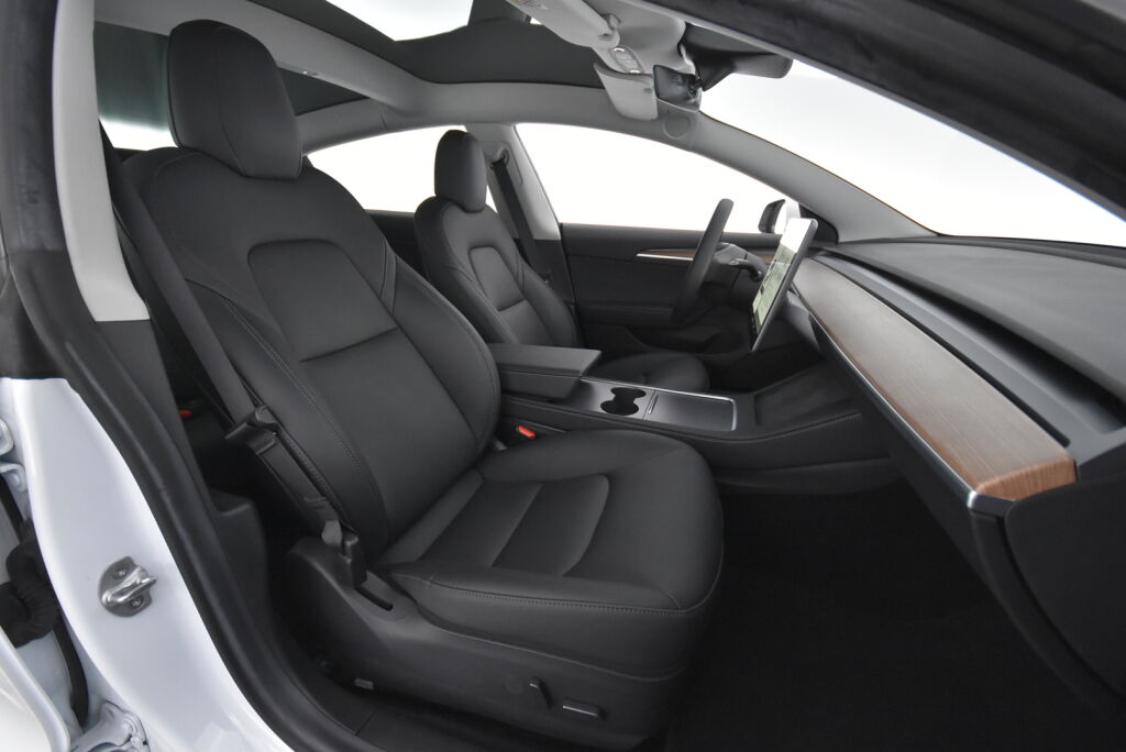 Tesla Model 3 2021 Standard Range Plus / Suomiauto / 1-omistaja / 2x vanteet / Premium audio