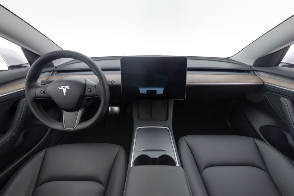 Tesla Model 3 2021 Standard Range Plus / Suomiauto / 1-omistaja / 2x vanteet / Premium audio