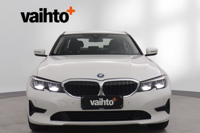 BMW 320 2022 G20 Sedan 320e A Charged Edition / 1-om. Suomiauto / HiFi / M ratti / Pysäköintipaketti / Juuri huollettu!