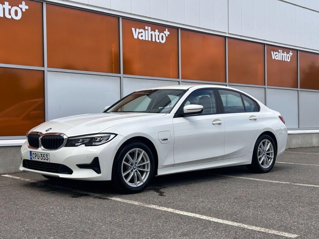 BMW 320 2022 G20 Sedan 320e A Charged Edition / 1-om. Suomiauto / HiFi / M ratti / Pysäköintipaketti