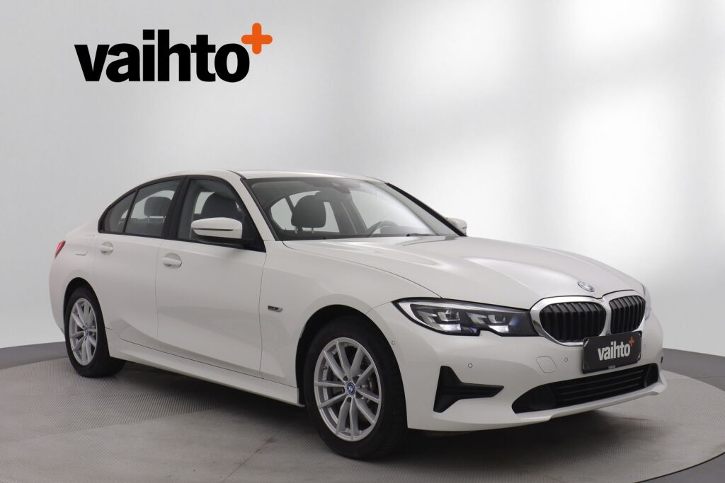 BMW 320 2022 G20 Sedan 320e A Charged Edition / 1-om. Suomiauto / HiFi / M ratti / Pysäköintipaketti / Juuri huollettu!