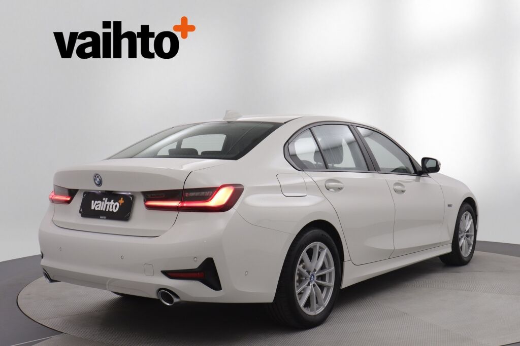 BMW 320 2022 G20 Sedan 320e A Charged Edition / 1-om. Suomiauto / HiFi / M ratti / Pysäköintipaketti / Juuri huollettu!
