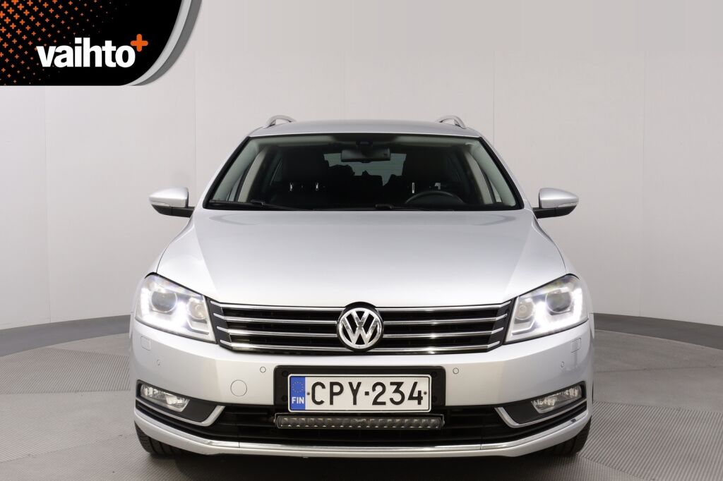 Volkswagen Passat 2012 Variant Highline 2,0 TDI 125 kW (170 hv) BlueMotion Technology 4MOTION DSG-aut / Webasto / Vakkari / Nahat / Vetokoukku /